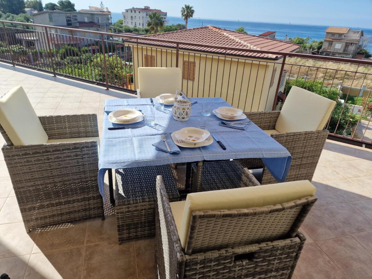 La Terrazza Di Elisa Διαμέρισμα Marina di San Lorenzo Εξωτερικό φωτογραφία