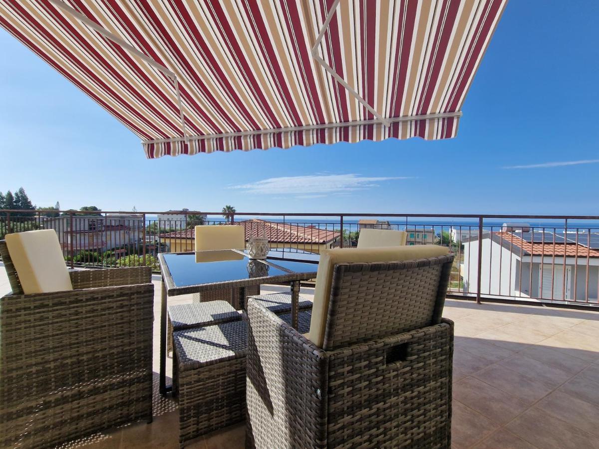 La Terrazza Di Elisa Διαμέρισμα Marina di San Lorenzo Εξωτερικό φωτογραφία